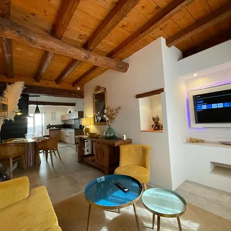 Maison Cosy, 2 Chambres, Adossee Aux Remparts